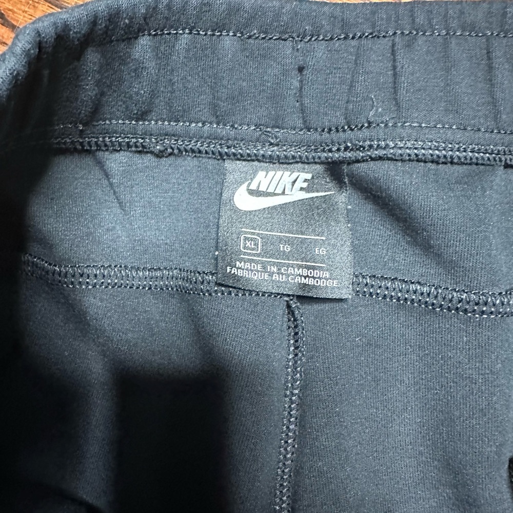 Nike PSG Dark Gray Joggers with Pink Logo - Picture 4 of 5